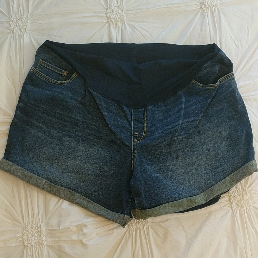 Liz Lange Maternity Jean Shorts